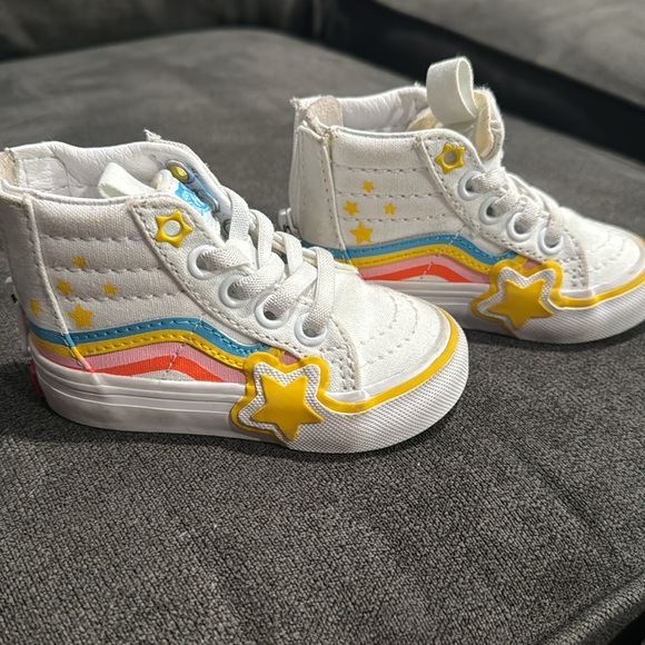 Vans Sk8-Hi Zip "Rainbow Star" Toddler Girls' Shoe - Picture 3 of 4
